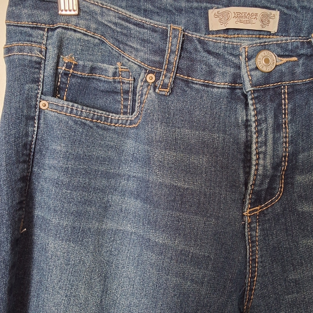Woman's jeans - Picture 9 of 9